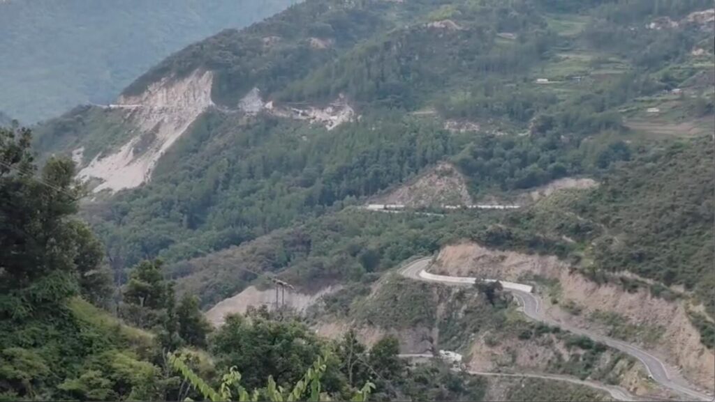 Road construction to Ha in progress