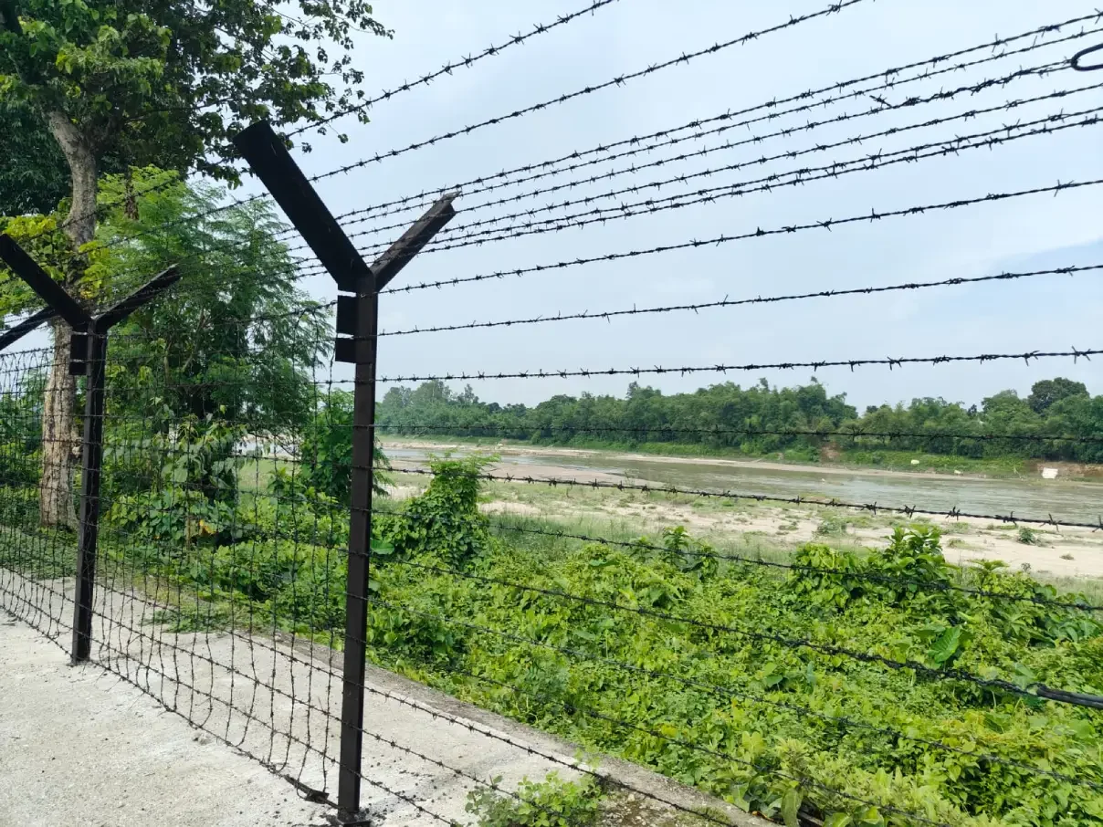 India Bangladesh border near Siliguri 2