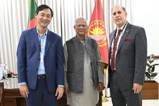 Albert Gombis, Muhammad Yunus and Morse Tan