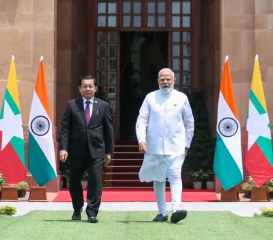 President U Min Aung Hlaing with PM Modi