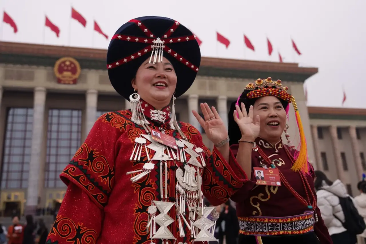 china ethnic people
